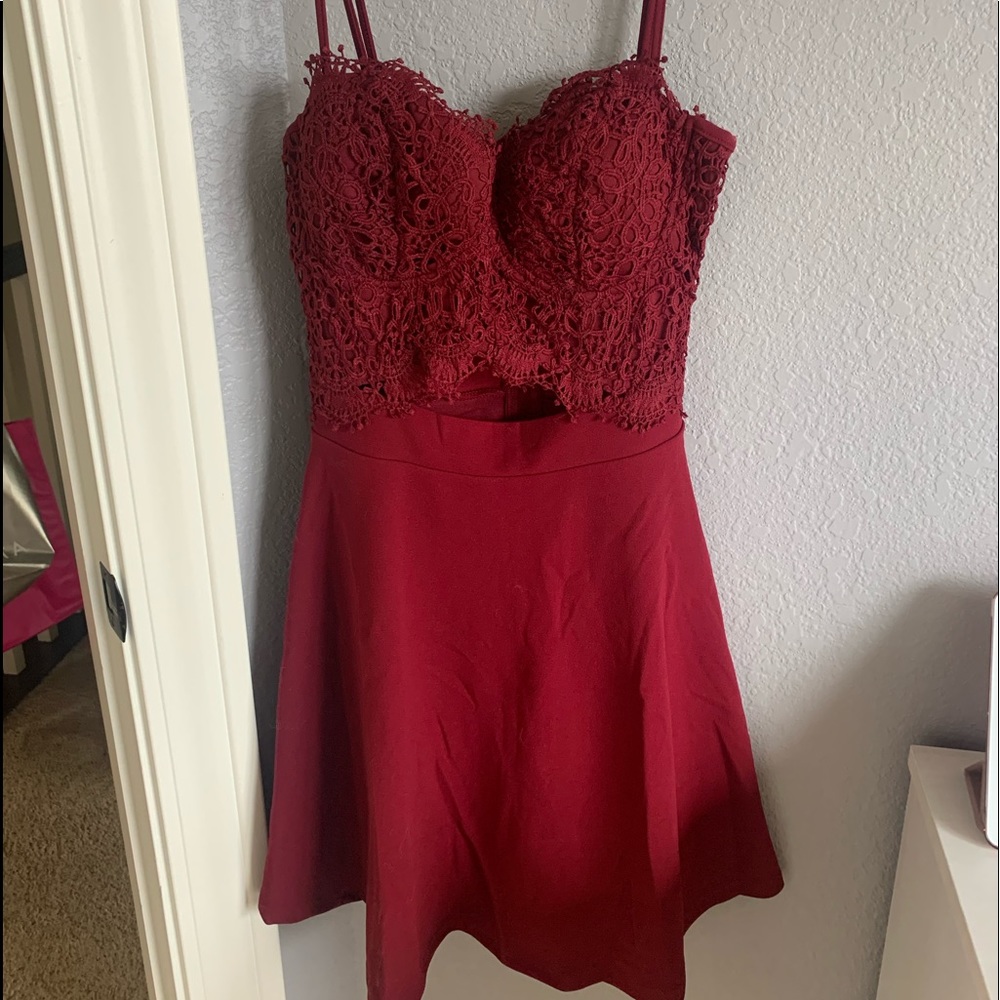 Windsor homecoming dress red